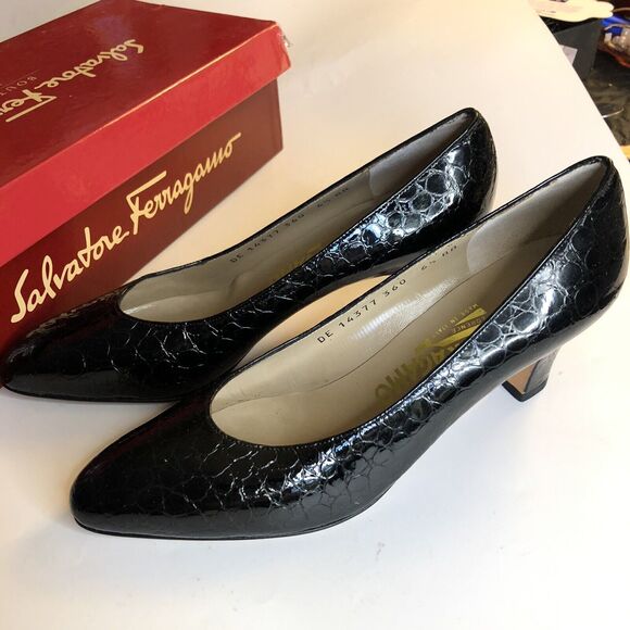 Salvatore Ferragamo Sneelia Pump In Black Crock Patterned Leather 6.5 AA NIB - Picture 7 of 7